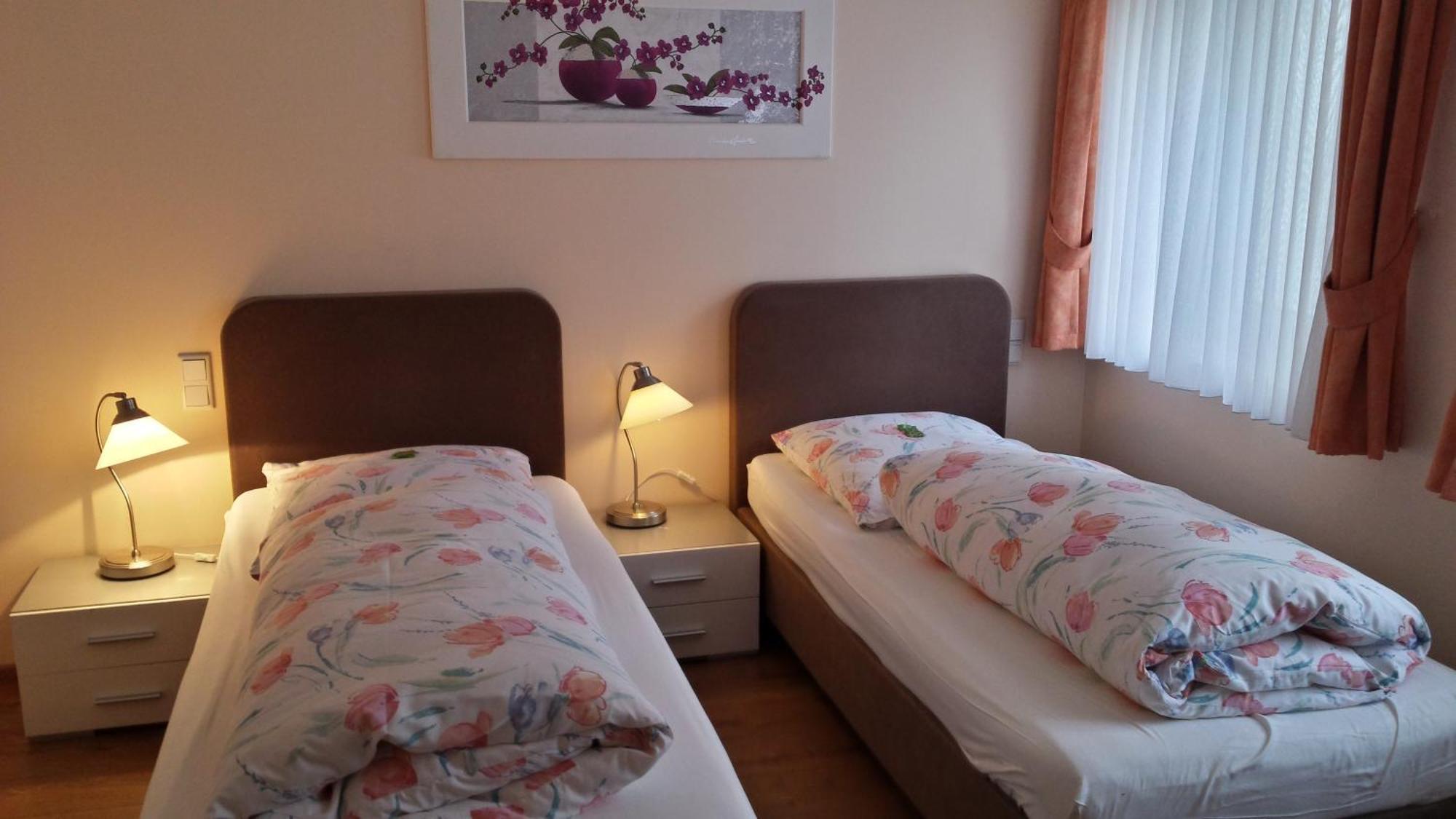 Barcelona Bed & Breakfast Dusseldorf Ruang foto