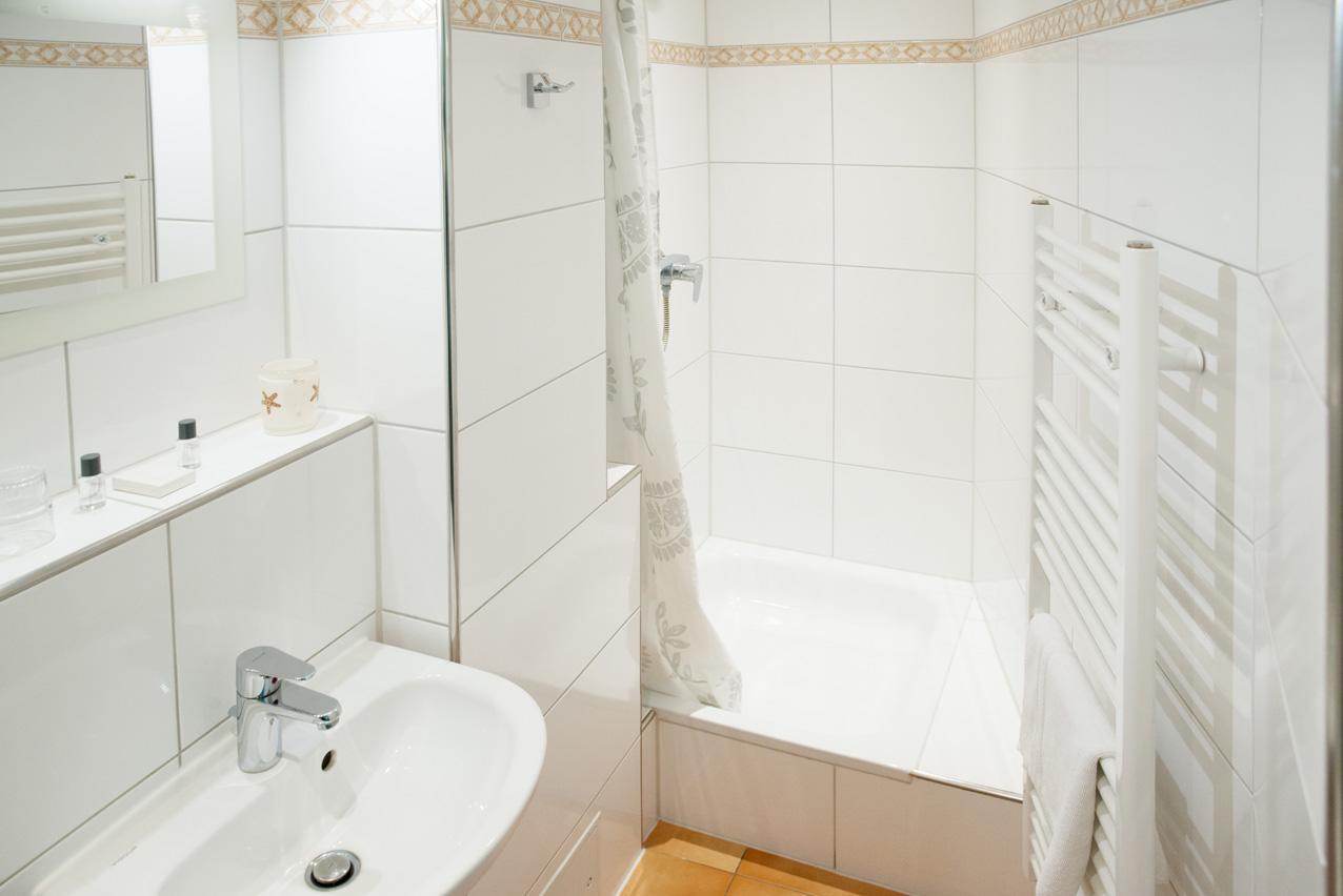 Barcelona Bed & Breakfast Dusseldorf Bagian luar foto