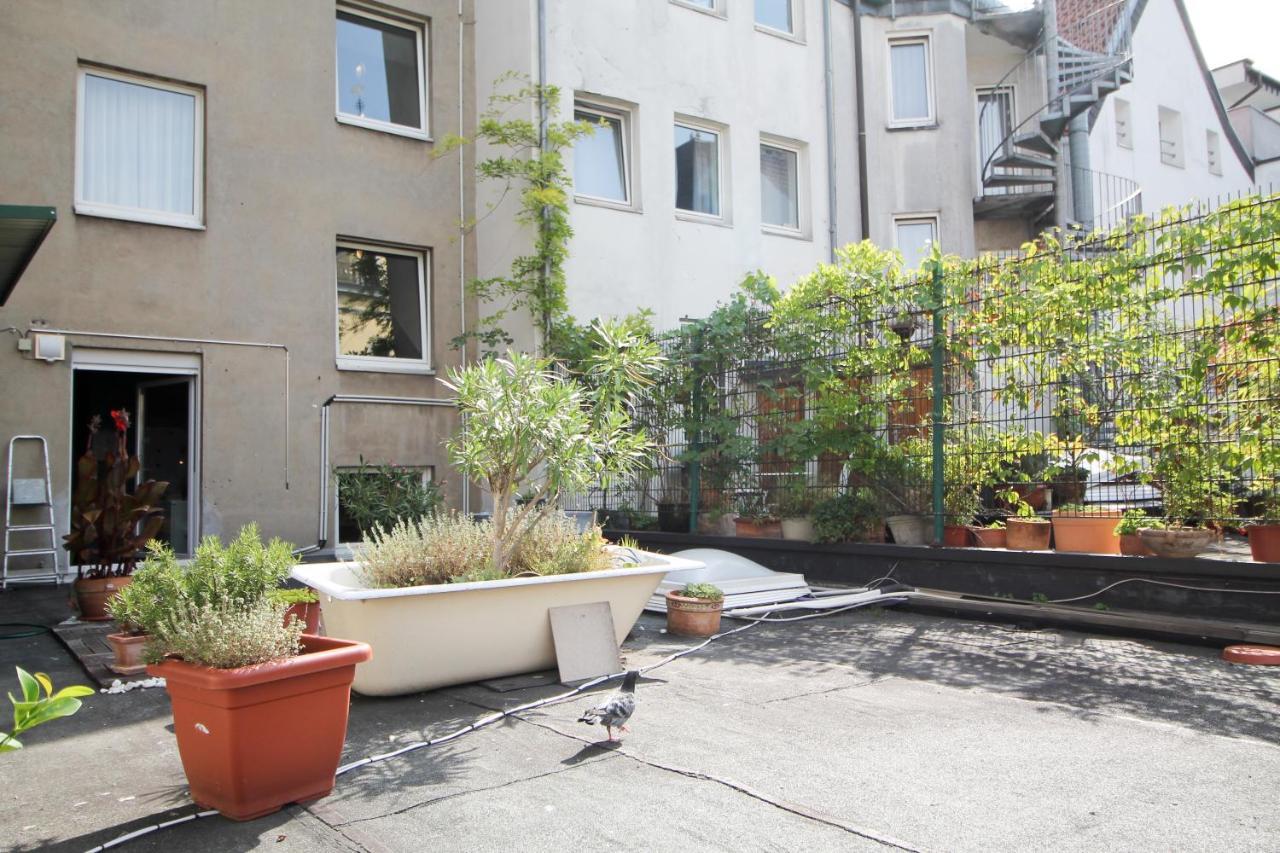 Barcelona Bed & Breakfast Dusseldorf Bagian luar foto